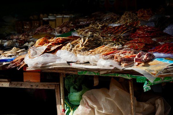 Revamp Your UK Kitchen: Innovative Eco-Friendly Designs to Minimize Food Waste